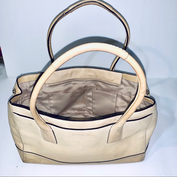 Limited Edition COACH Hampton Madeline Satchel - Picture 8 of 11